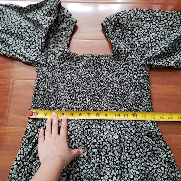 Lucie Elbow-Sleeve Smocked Mini Dress in Parisian Ditsy XXS